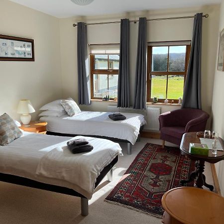 Riverbend Lodge B&B Oughterard Exterior foto